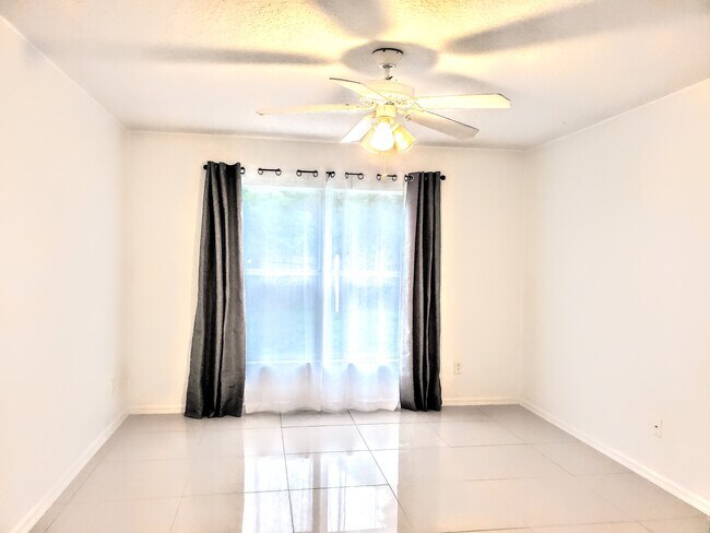 Master Bedroom - 11436 Rouse Run Cir