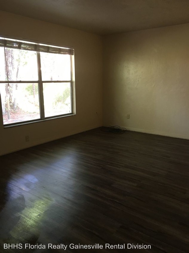 Foto principal - 5813 NW 23rd Terrace