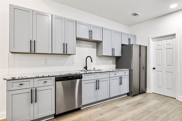 Foto del edificio - 3242 Wexford Dr