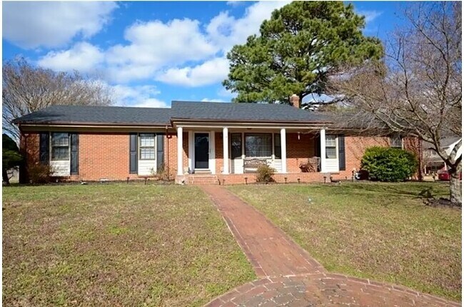 Foto del edificio - 435 Currituck Dr