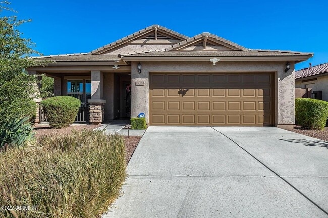 Building Photo - 3033 S 185th Dr