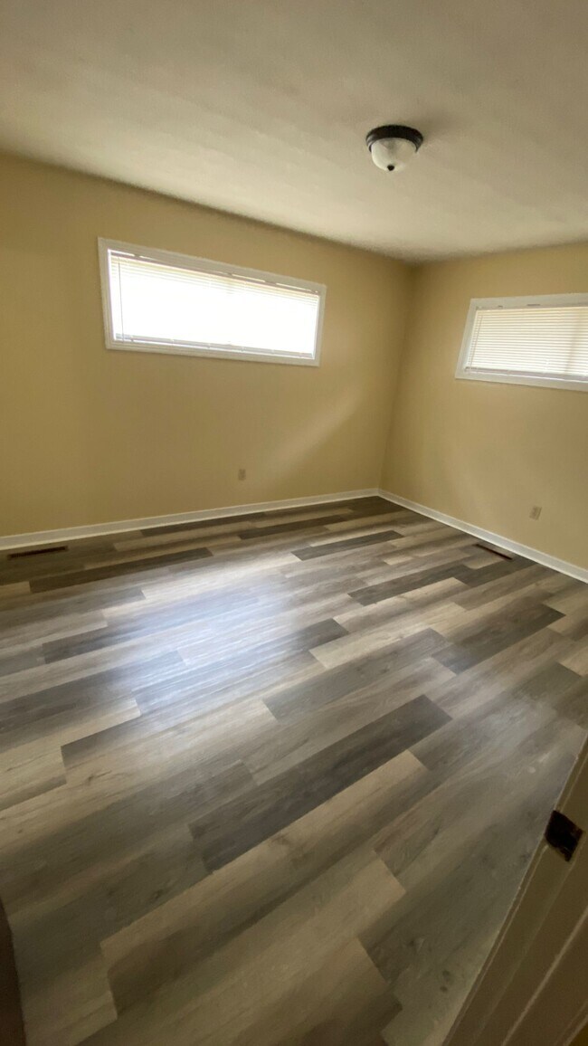 Foto del edificio - 843 Reaves St