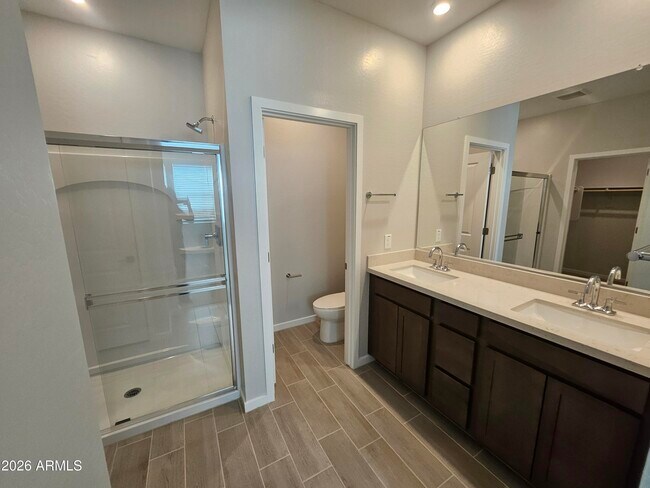 Foto del edificio - 33723 Blackwell Dr