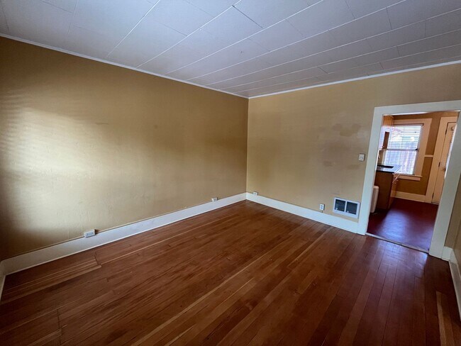 Foto del edificio - Historic Downtown Bend 1 Bed/1 Bath Unit - Harriman Street