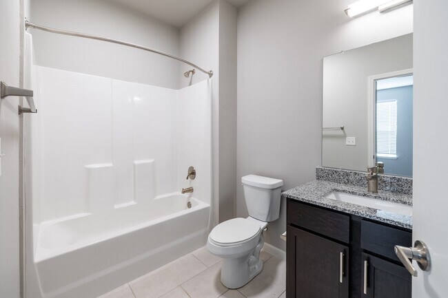 Foto del edificio - 800 N Ardenwood Dr