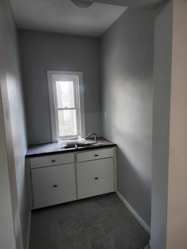 Building Photo - 285 Elm St