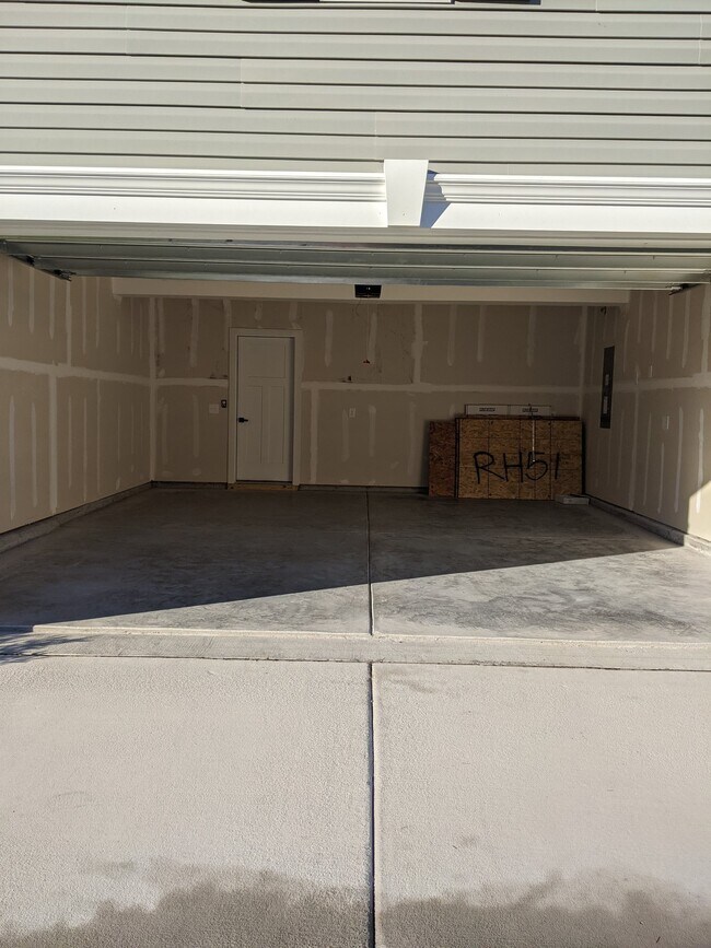 Foto del edificio - 155 Country Oaks Ln