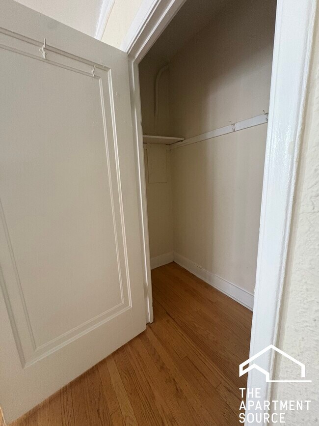 Foto del edificio - 532 W Arlington Pl