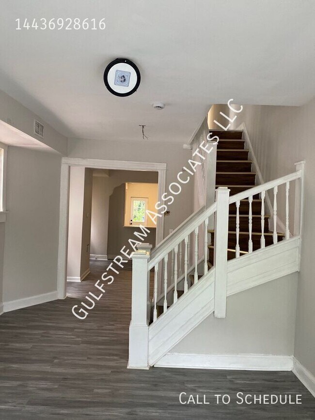 Foto del edificio - 3030 Belmont Ave