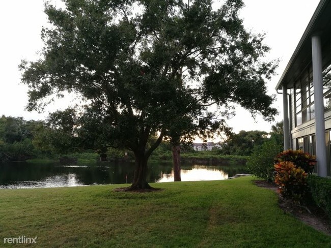 Foto del edificio - 2644 Oak Park Way
