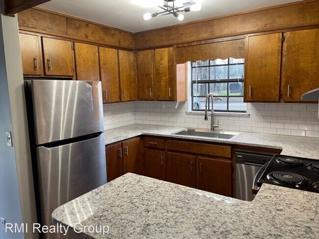 Foto del edificio - 2 br, 1 bath House - 215 South Oak Avenue