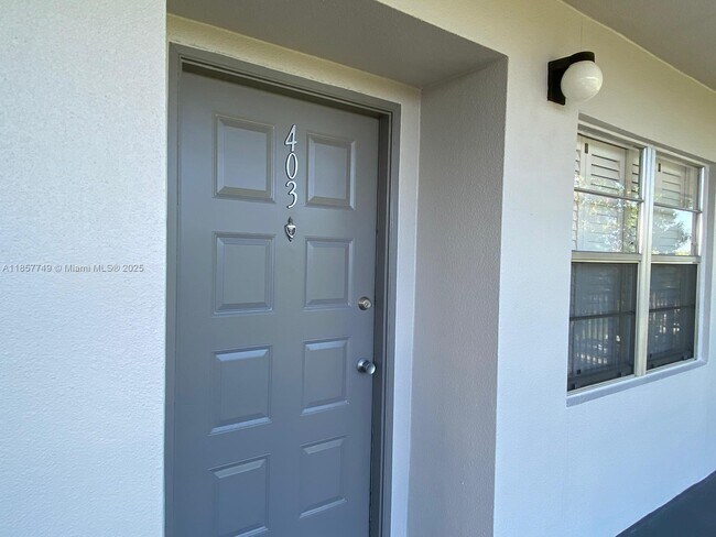Foto del edificio - 12601 SW 13th St