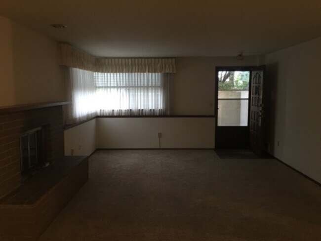 Foto del edificio - 11222 Corliss Ave N