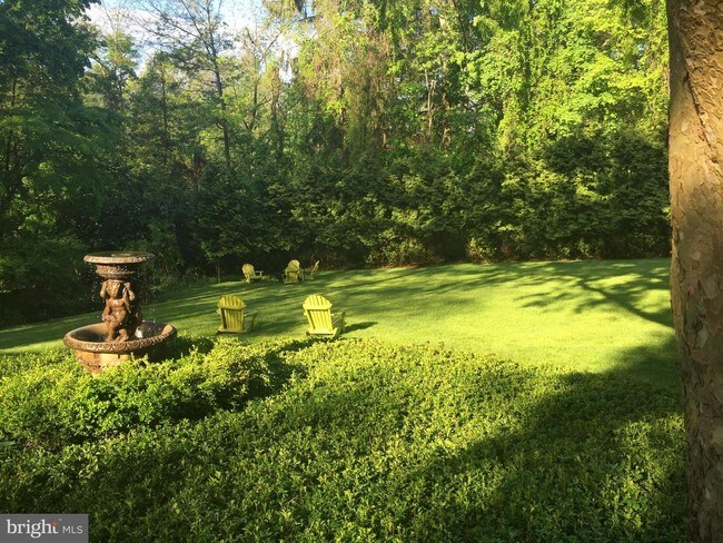 Foto del edificio - 730 Thomas Rd