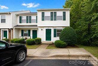 Building Photo - 630 Lex Dr