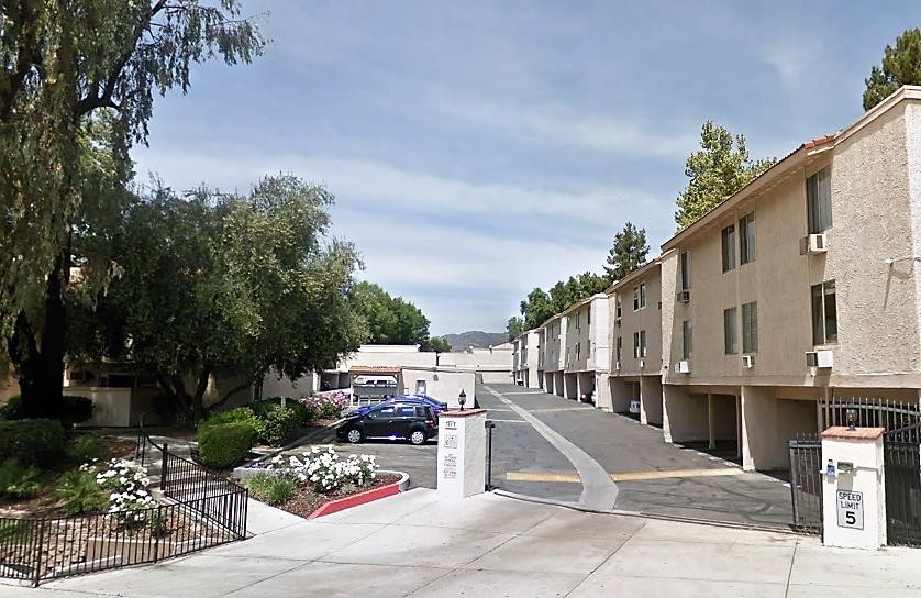 Primary Photo - 28915 Thousand Oaks Blvd