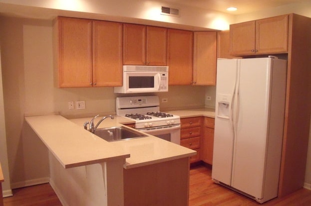Kitchen - 2136 West Jackson Boulevard
