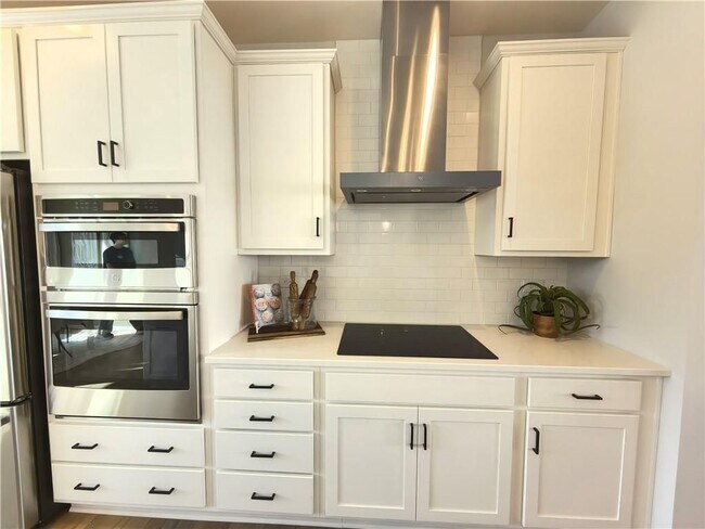 Foto del edificio - 2821 Beacon Bend Xing