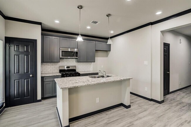 Foto del edificio - 4907 Cruse Rd