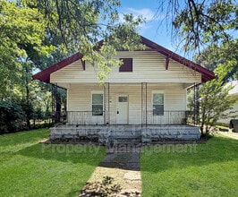 Building Photo - 118 N Taft Ave