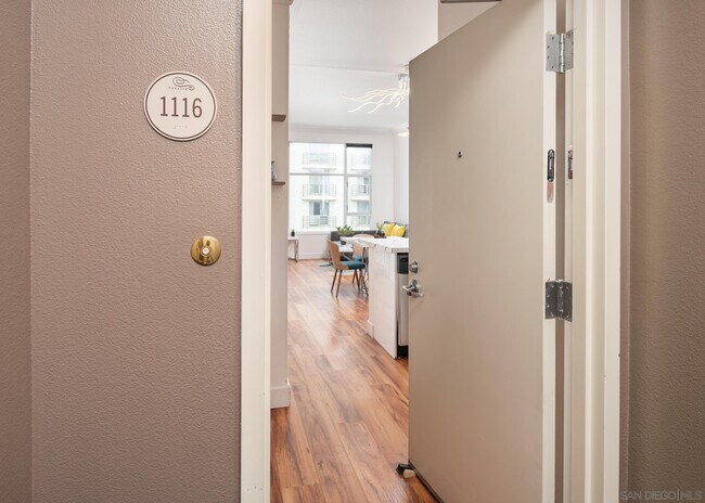 Building Photo - 530 K St
