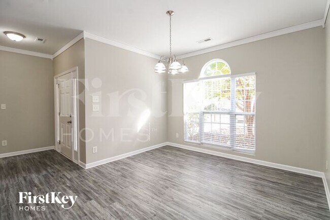 Building Photo - 1239 Hampton Park Dr