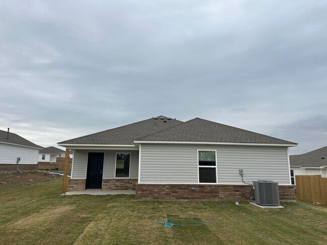 Foto del edificio - *Save $500!* Brand New  Three Bedroom | Two Bathroom Home in Claremore