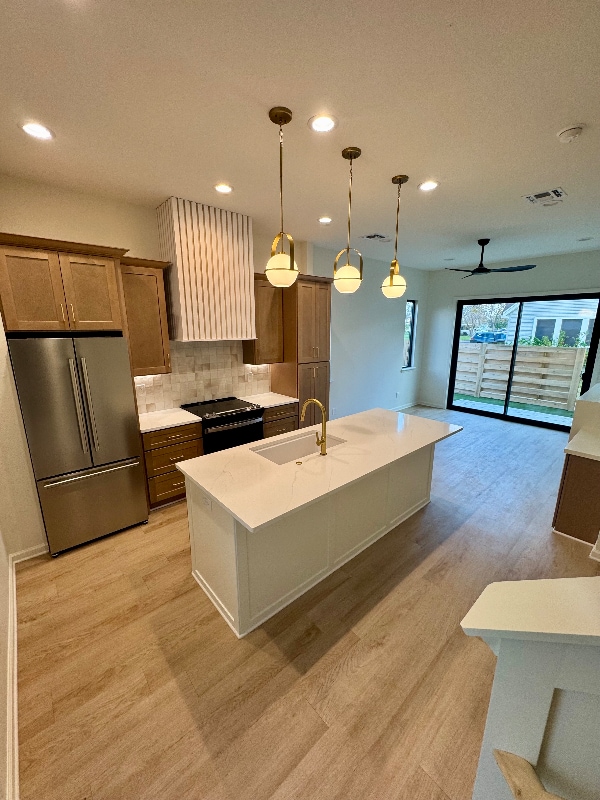 Foto del edificio - 3010 N Main St