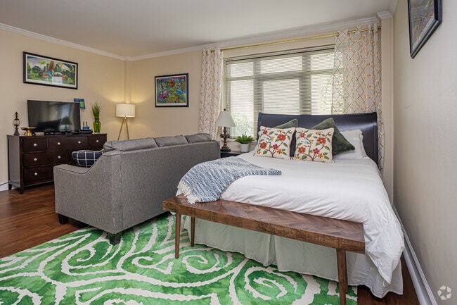 Studio, 1BR - 400SF - The Georgian