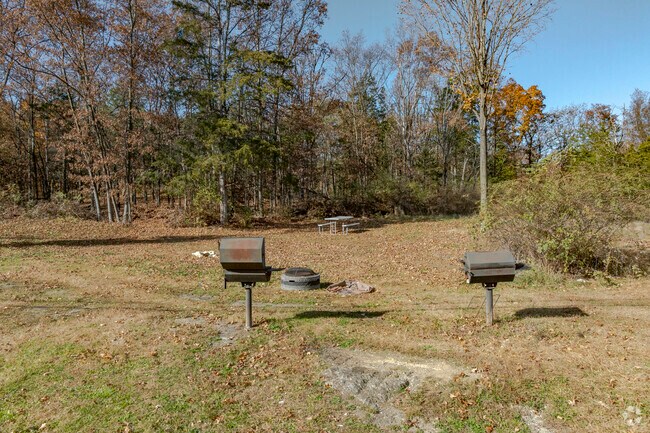 2633 South Rd - Parrilla al aire libre - 2633 South Rd