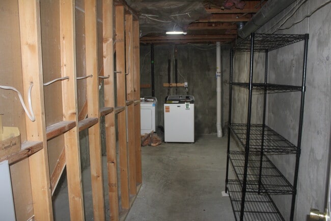 Storage/Laundry - 12900 S 2200 W