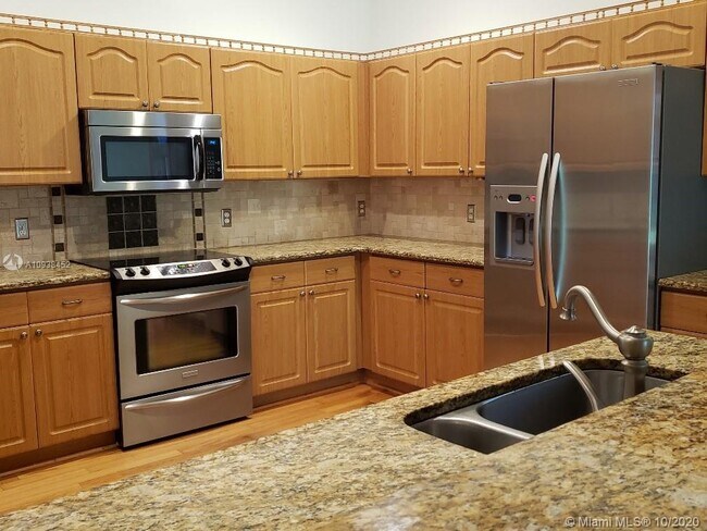 Foto del edificio - 7632 Northtree Club Dr