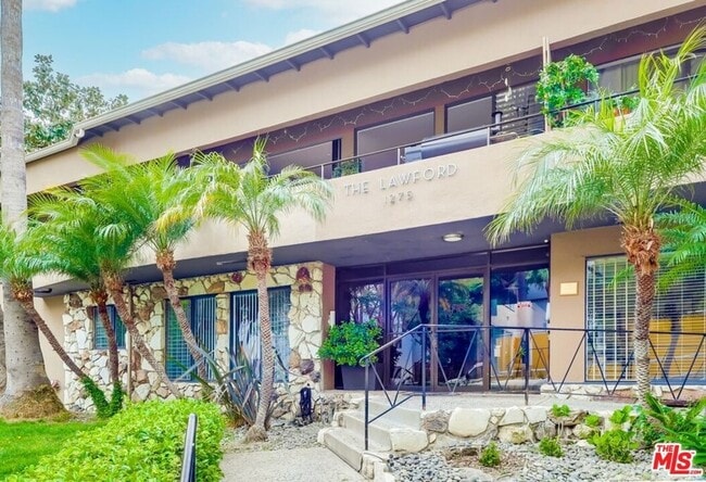 Foto del edificio - 1275 Havenhurst Dr