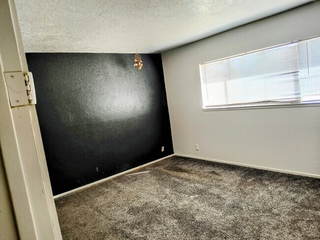 Foto del edificio - 18127 Hinton St