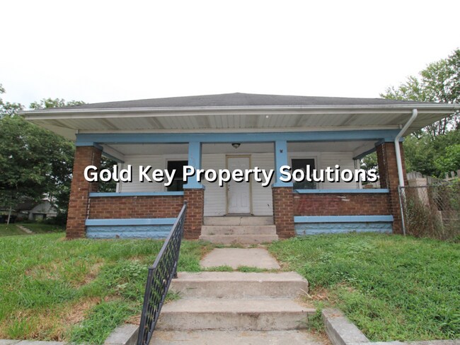 Building Photo - 3 BR 1 BA House with Garage, Central Air, ...
