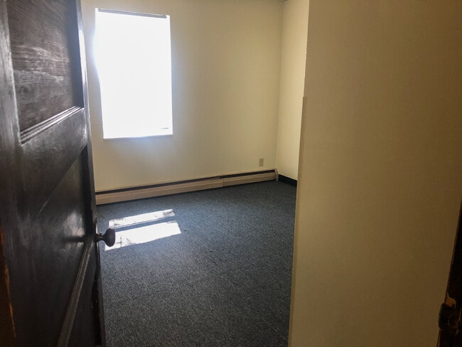 Building Photo - 400 S Allen St