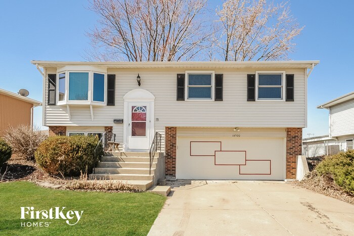 Primary Photo - 16500 76th Ave