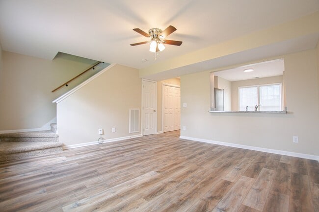 Foto del edificio - Pet Friendly Two Bedroom!