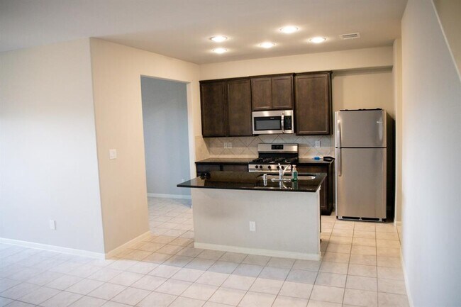 Building Photo - 3538 Terreno Vista Blvd