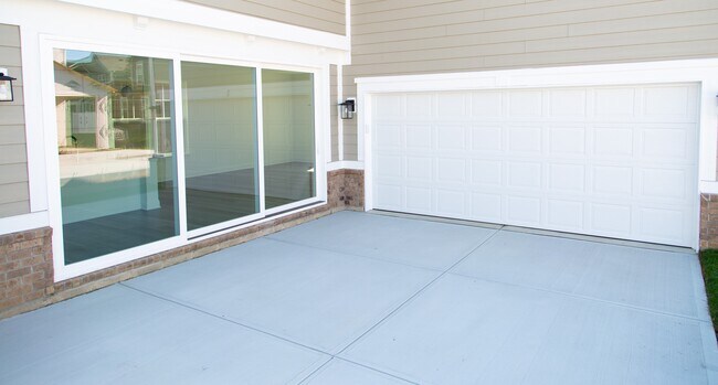 Foto del edificio - 14275 Larson Dr