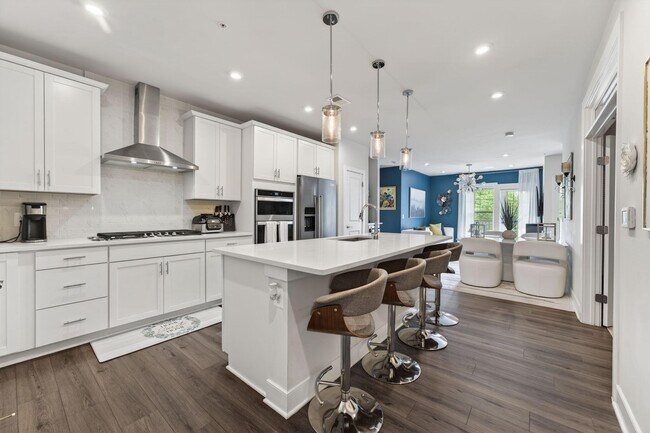Building Photo - 102 St Ives Pl