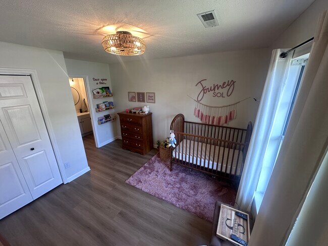 Foto del edificio - 8052 Intervale Way