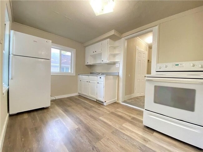 Building Photo - Affordable 3 Bedroom 1 Bath Home