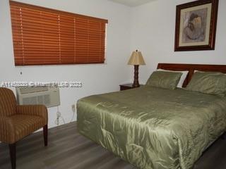 Foto del edificio - 1740 Rodman St