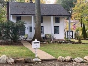 Building Photo - 6 Standish Ln