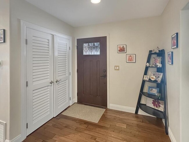 Building Photo - 12942 Francine Terrace