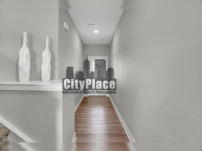 Foto del edificio - 6635 Halsey St