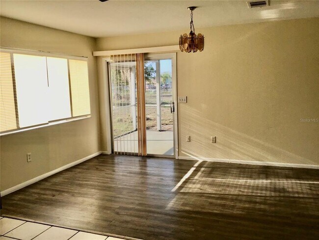 Foto del edificio - 7104 Gama Ct