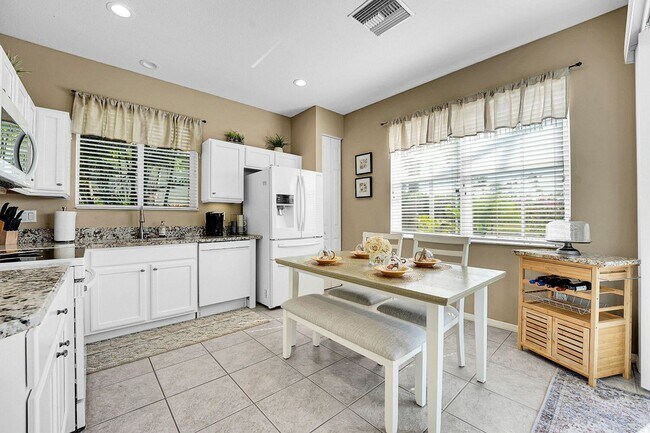Foto del edificio - 515 SW Indian Key Dr