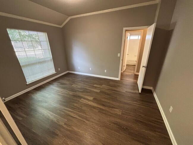 Building Photo - 8909 Colberg Dr
